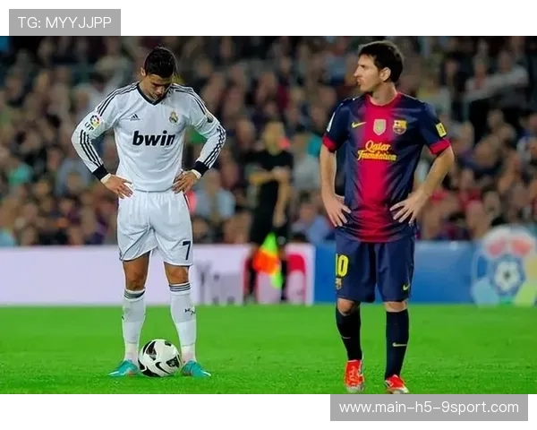 拜仁追C罗式冲顶连线:欧洲豪门的巅峰追逐战